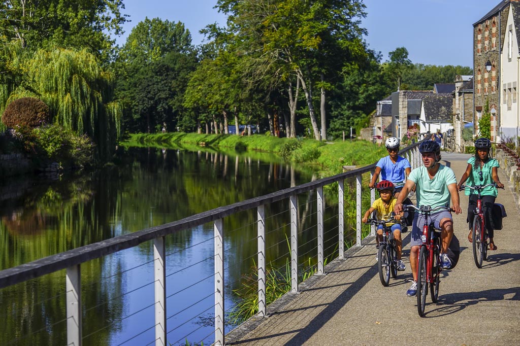 aurelie staff velodyssee josselin les bords du canal ad