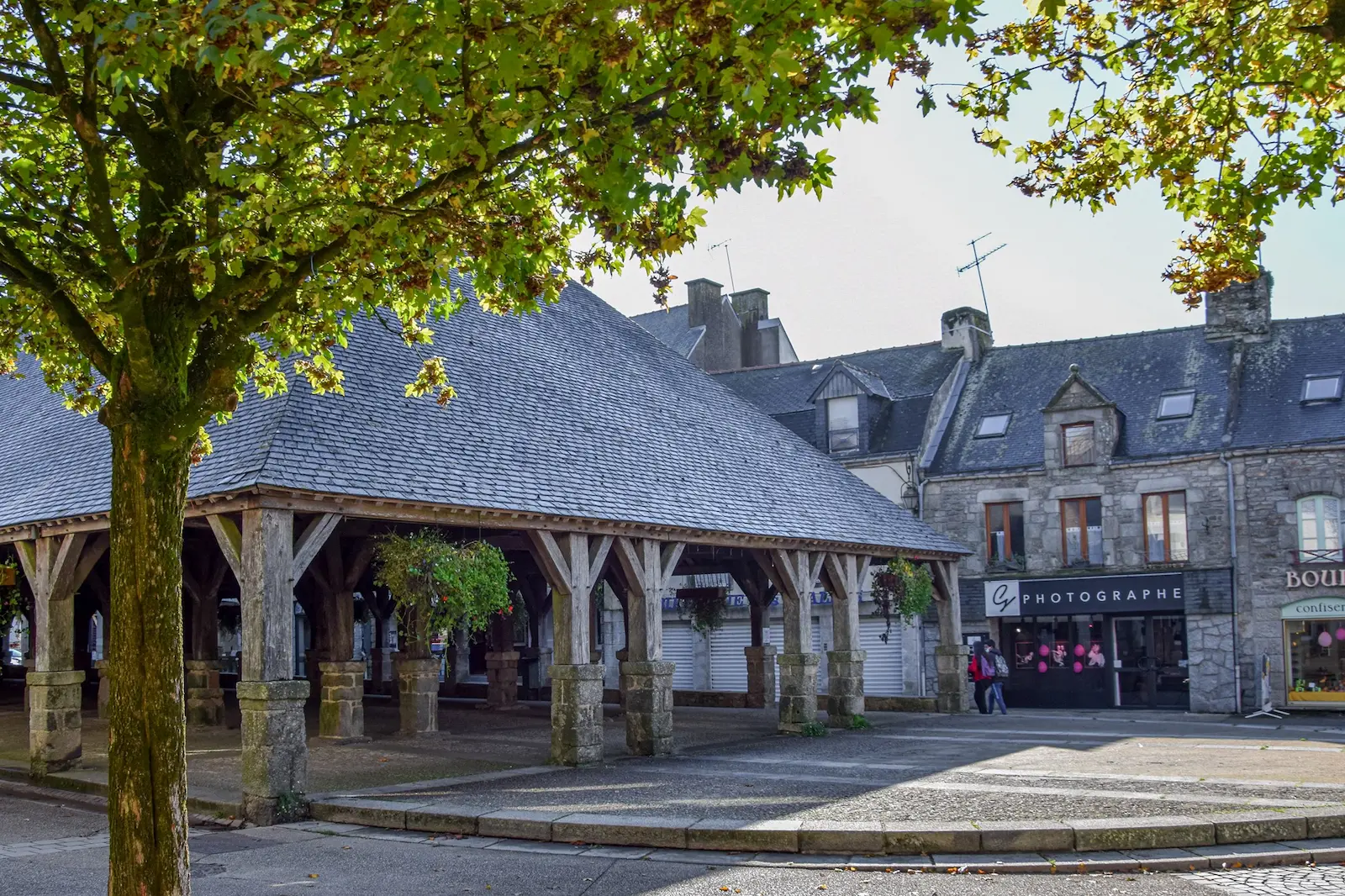 ville questembert halle a visiter