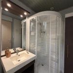 Chalet confort PREMIUM 35 m² (2 slaapkamers – 2 badkamers) + overdekt terras