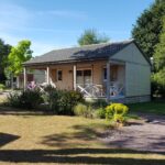 Chalet confort PREMIUM 35 m² (2 bedrooms – 2 bathrooms) + covered terrace