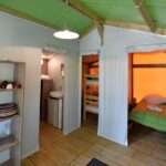 30 m² safaritent (2 slaapkamers – 1 badkamer) inclusief 8 m² overdekt terras